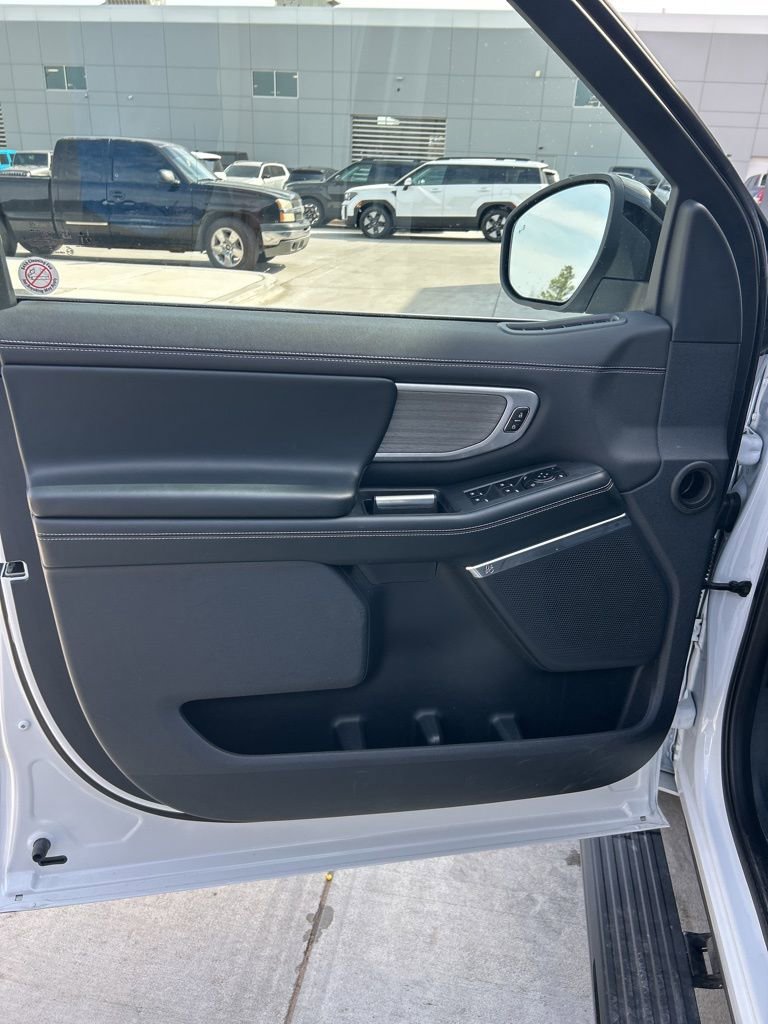 Used 2025 Ford Expedition Max Platinum image 6