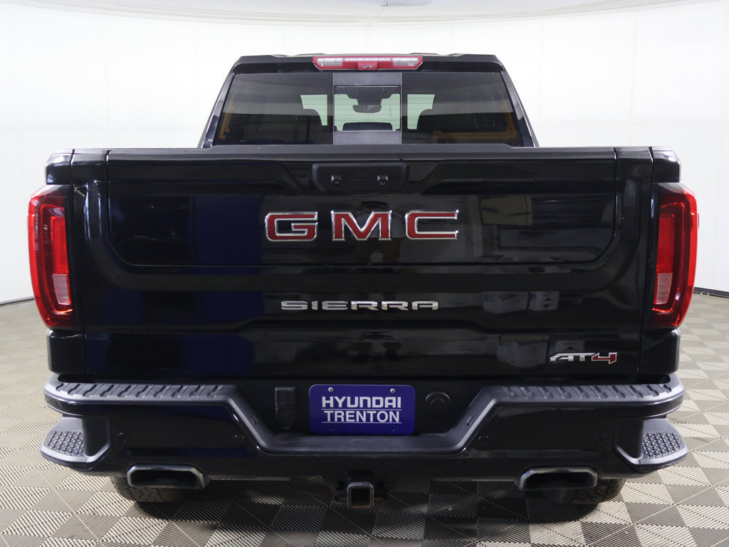 Used 2024 GMC Sierra 1500 AT4 w/ Technology Package AWD/4WD image 16