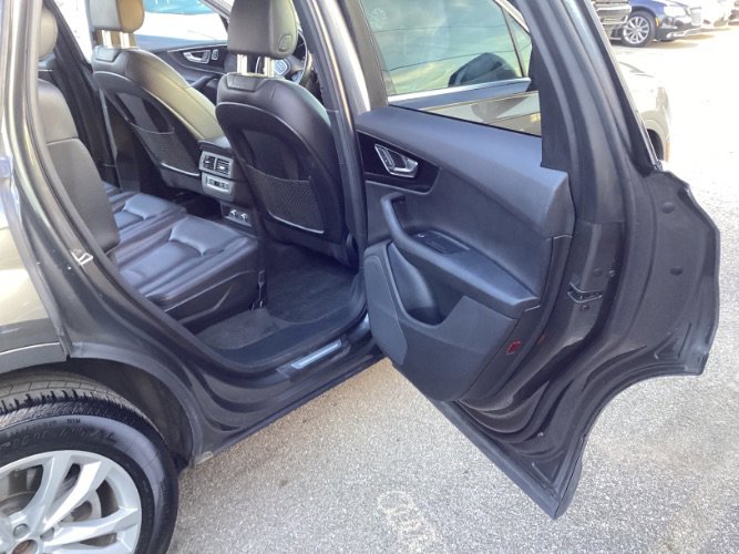 Used 2019 Audi Q7 3.0T Premium image 5