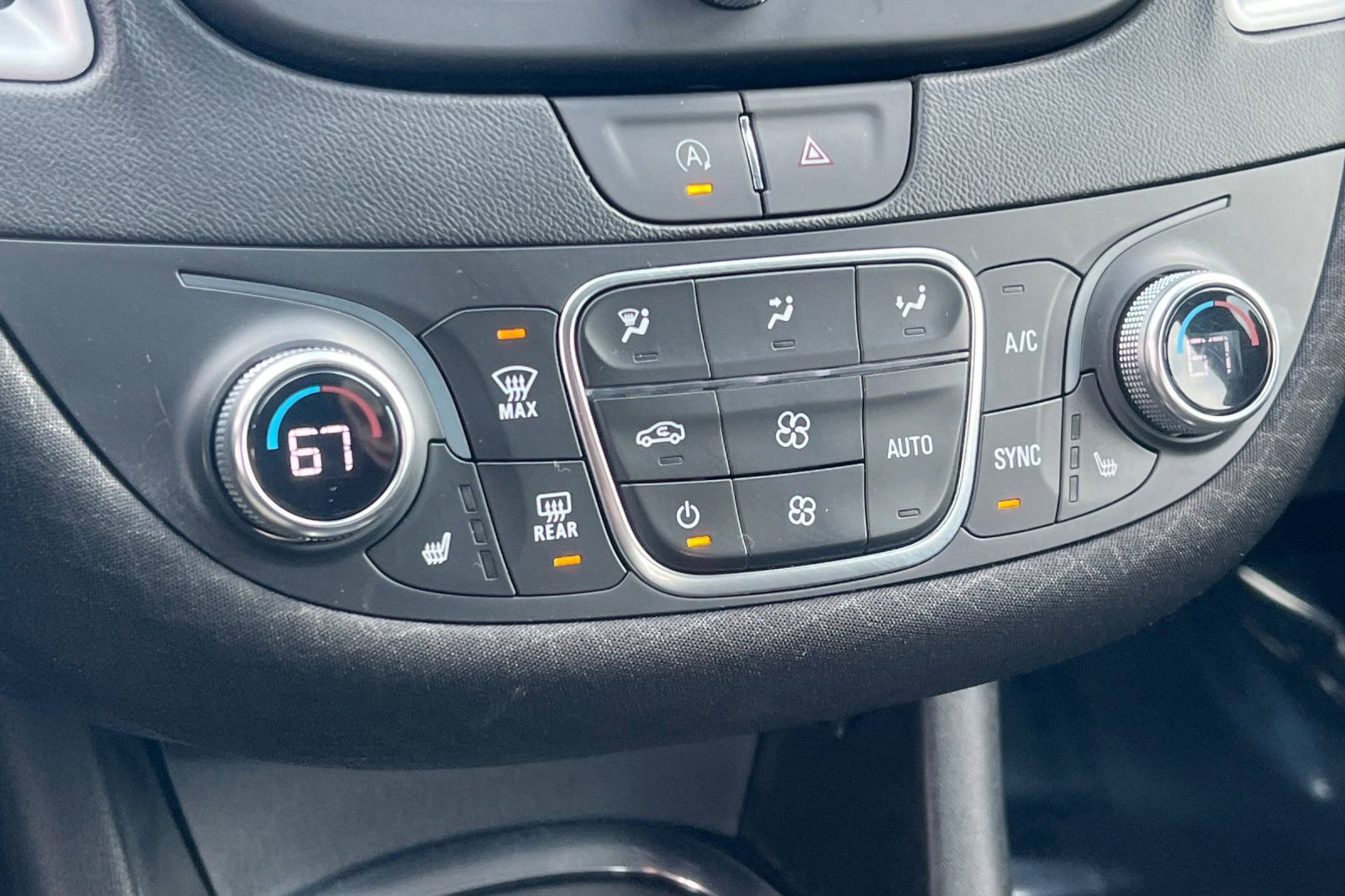 Used 2023 Chevrolet Malibu LT image 17