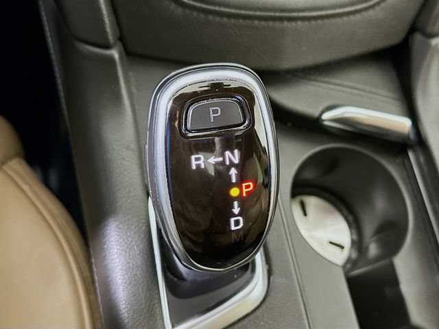 Used 2018 Cadillac XT5 Platinum w/ Driver Assist Package AWD/4WD image 17