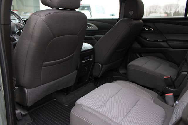 Used 2023 Chevrolet Traverse LT image 24