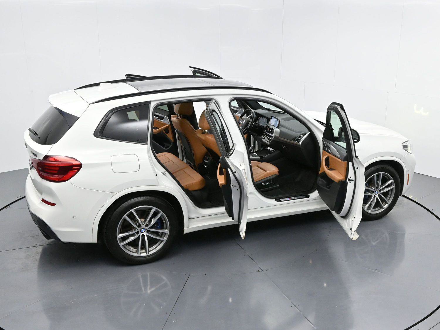 Used 2018 BMW X3 M40i image 37