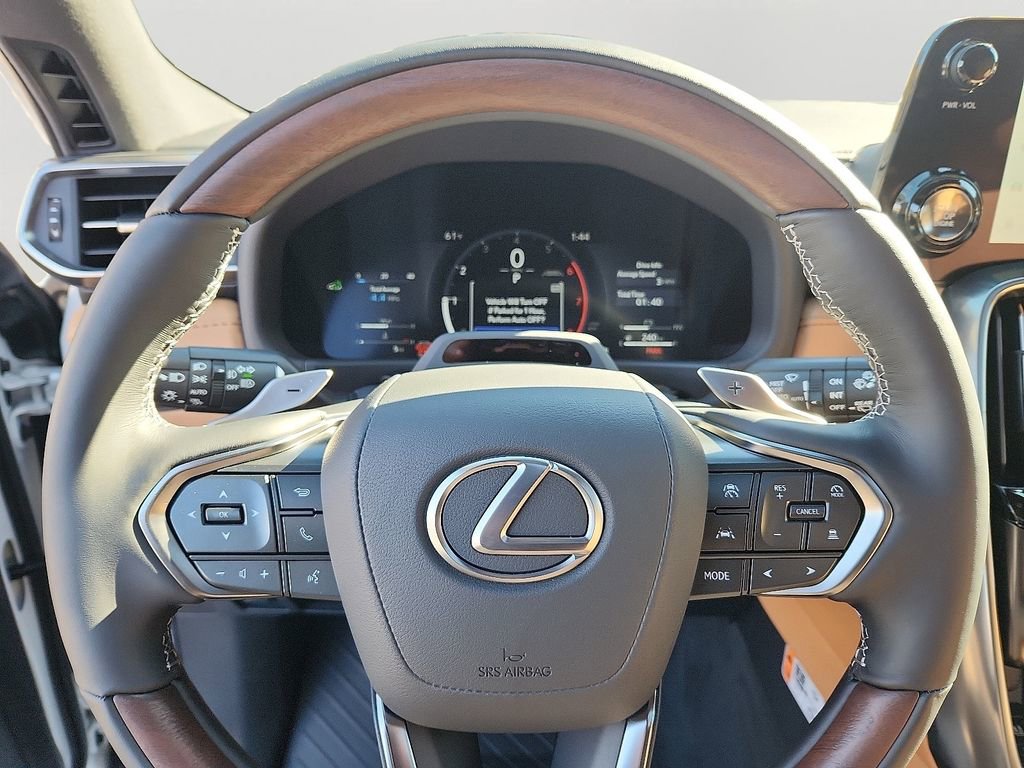 New 2025 Lexus LX 600 4WD w/ Luxury Package image 10