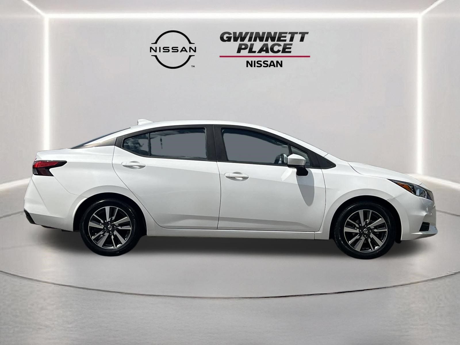 Used 2022 Nissan Versa SV FWD image 23