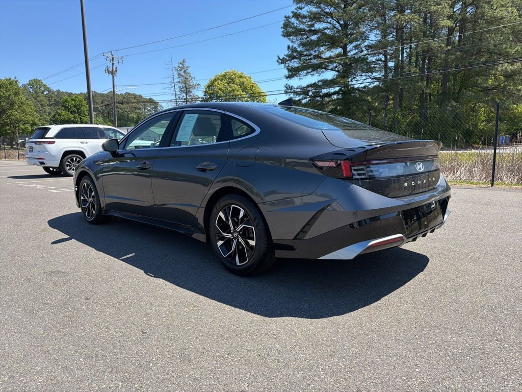 Used 2025 Hyundai Sonata SEL FWD image 7