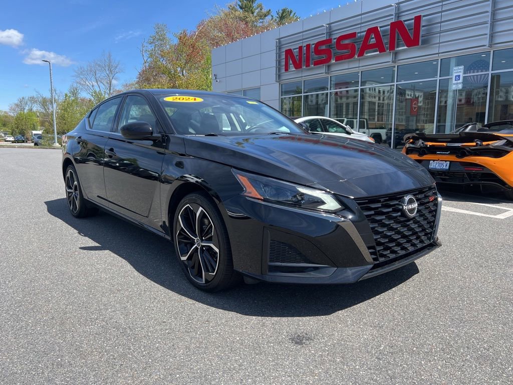 Used 2024 Nissan Altima 2.5 SR