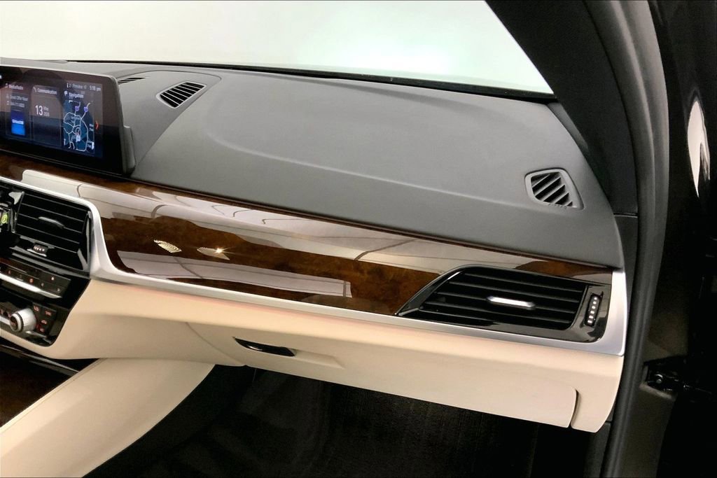 Used 2019 BMW 540i xDrive w/ Premium Package AWD/4WD image 23