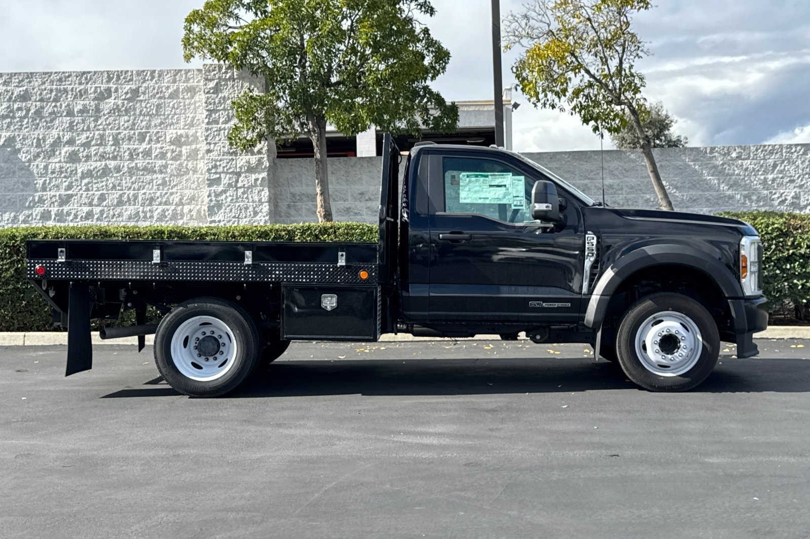 New 2024 Ford F550 2WD Regular Cab Super Duty image 3