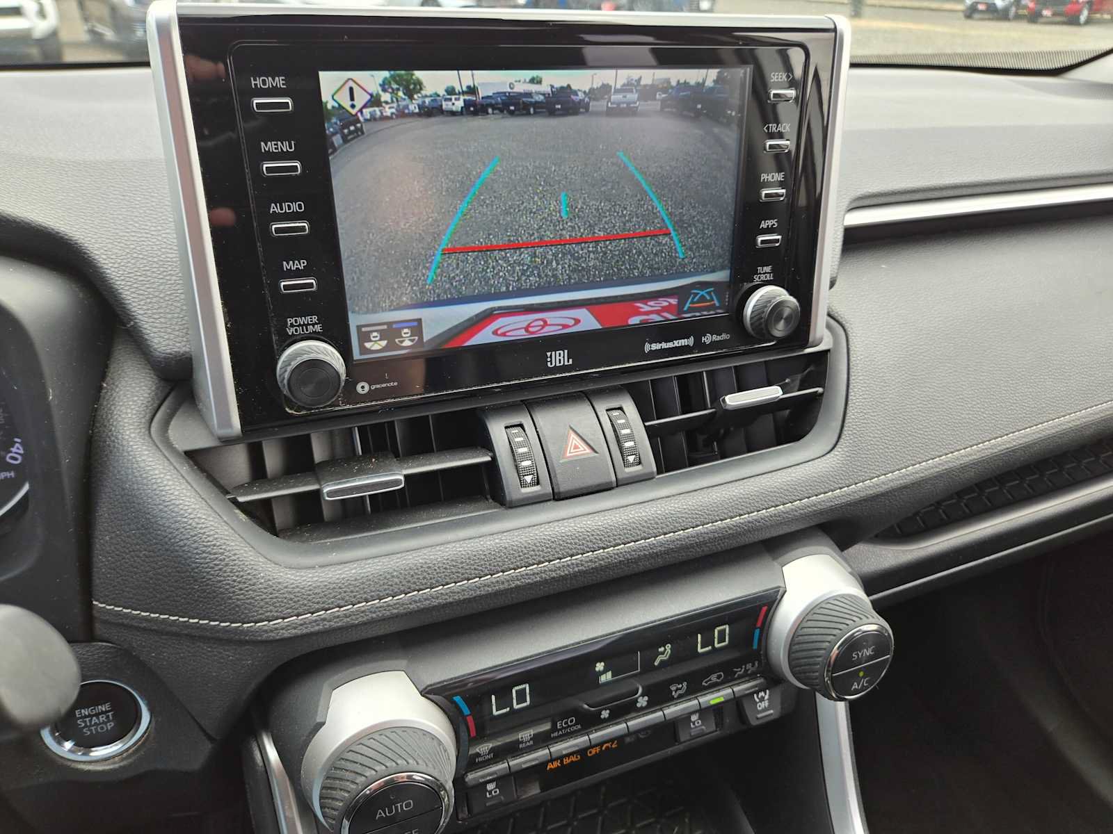Used 2020 Toyota RAV4 XLE Premium AWD/4WD image 31