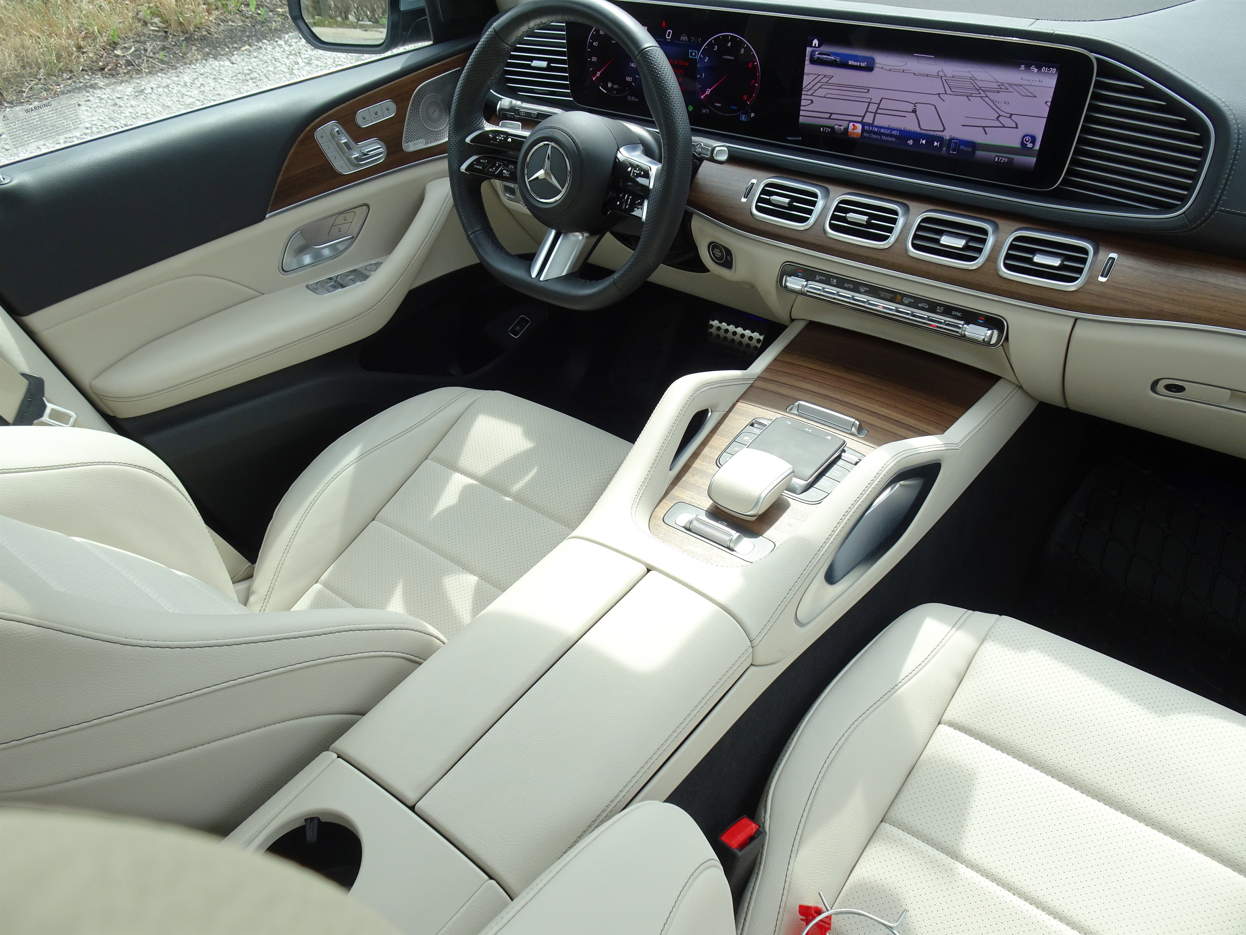 Used 2024 Mercedes-Benz GLS 450 4MATIC image 26