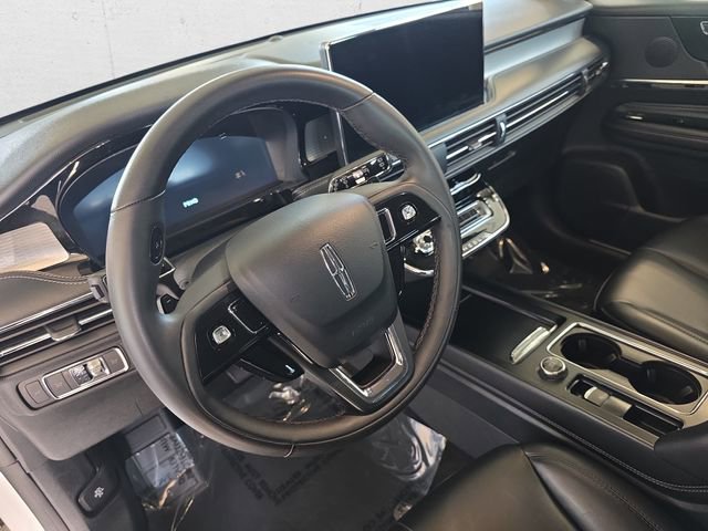 Used 2023 Lincoln Corsair AWD image 16