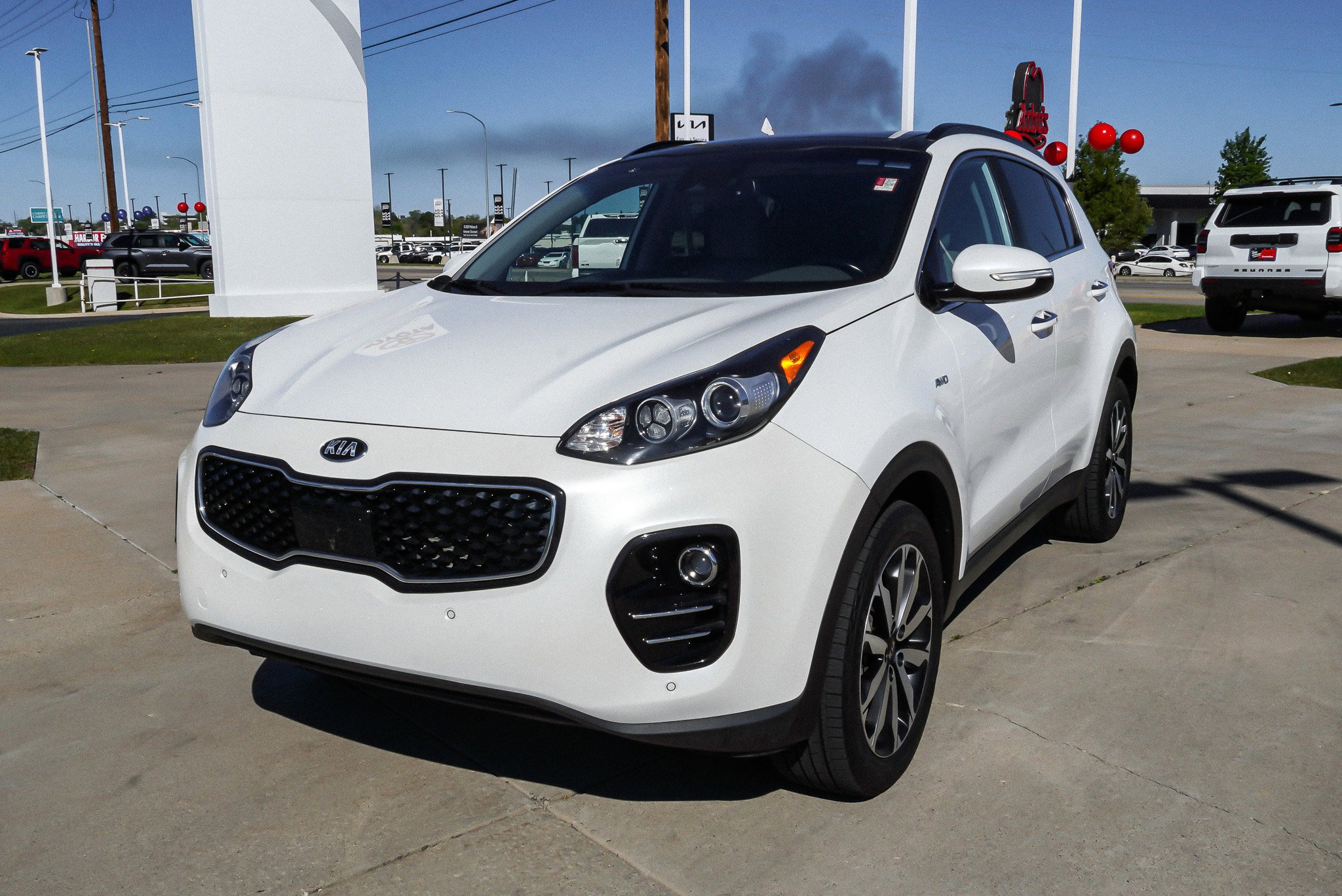 Used 2019 Kia Sportage EX w/ EX Technology Package AWD/4WD image 4