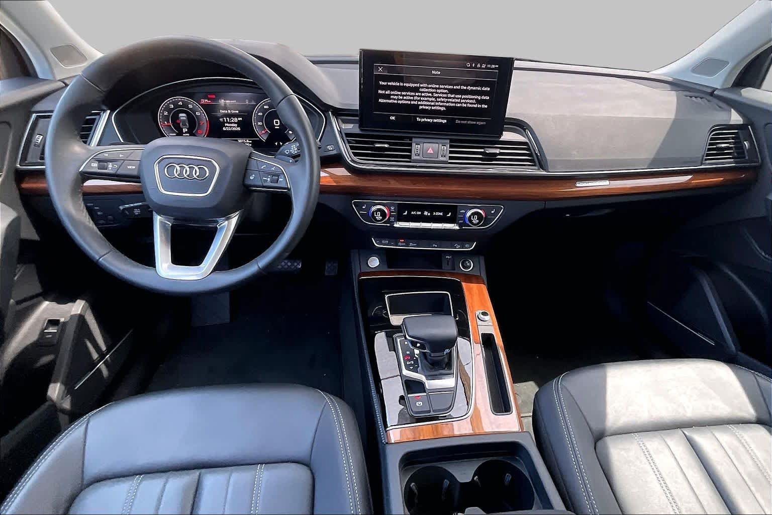 Used 2023 Audi Q5 2.0T Premium Plus w/ Premium Plus Package AWD/4WD image 16