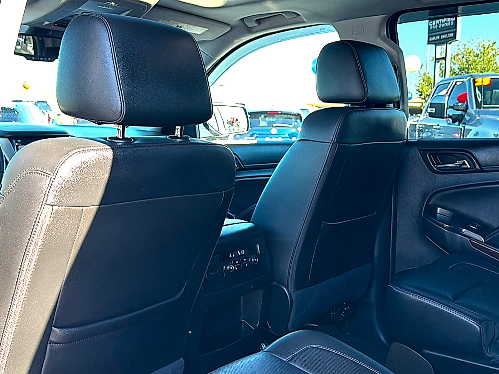 Used 2020 GMC Yukon XL SLT AWD/4WD image 18