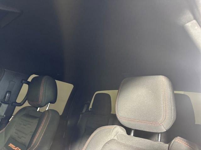 Used 2024 Nissan Frontier PRO-4X w/ Pro Convenience Package image 12