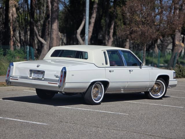 Used 1991 Cadillac Brougham image 9