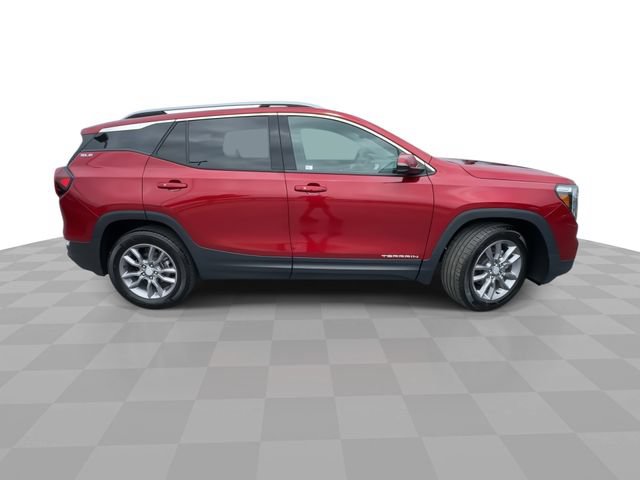 Used 2023 GMC Terrain SLT w/ LPO, Floor Liner Package FWD image 9