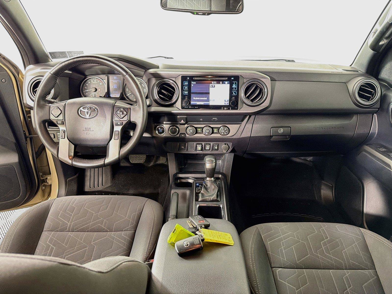 Used 2019 Toyota Tacoma TRD Sport AWD/4WD image 25