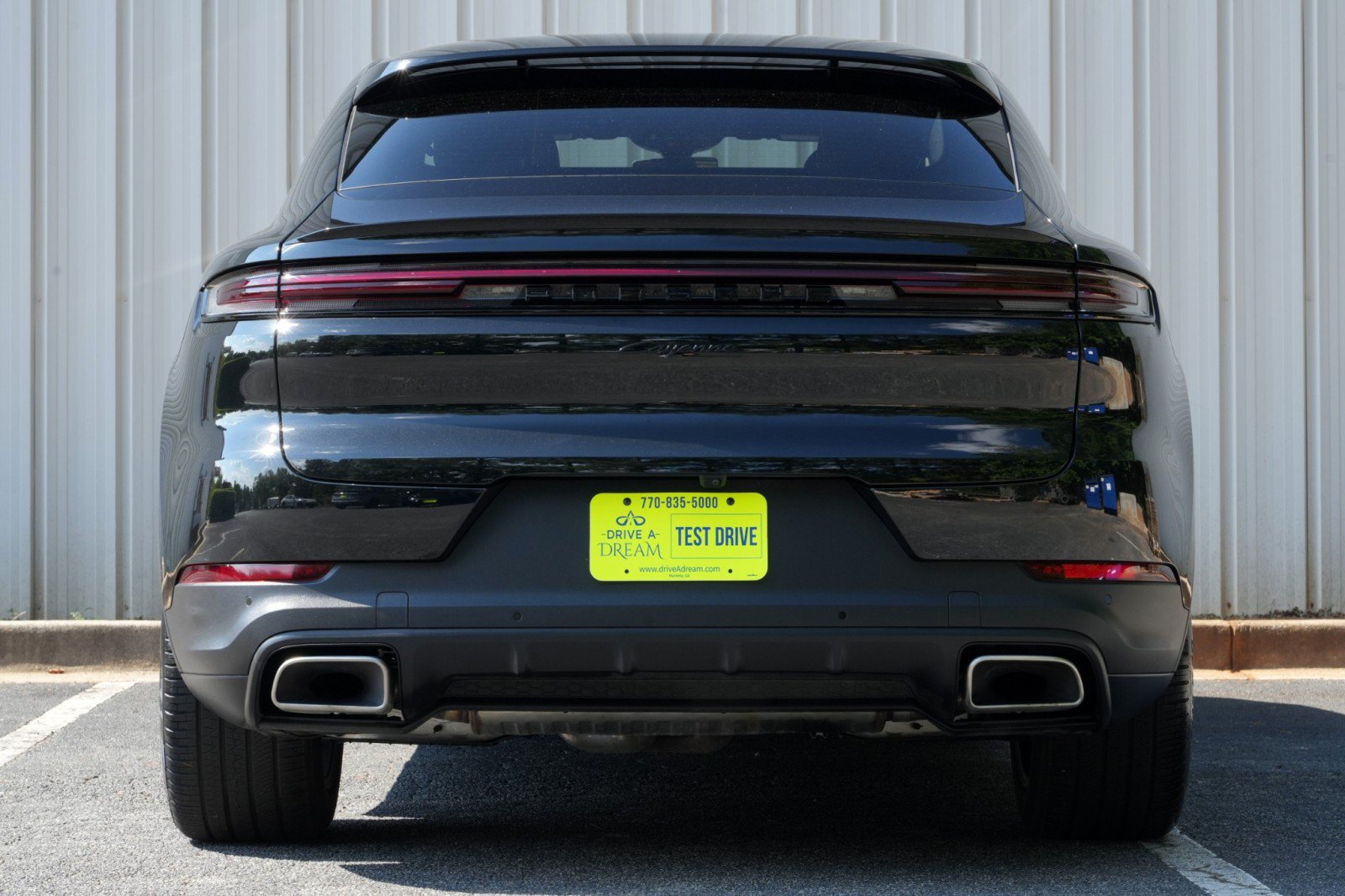 Used 2024 Porsche Cayenne Coupe AWD/4WD image 11