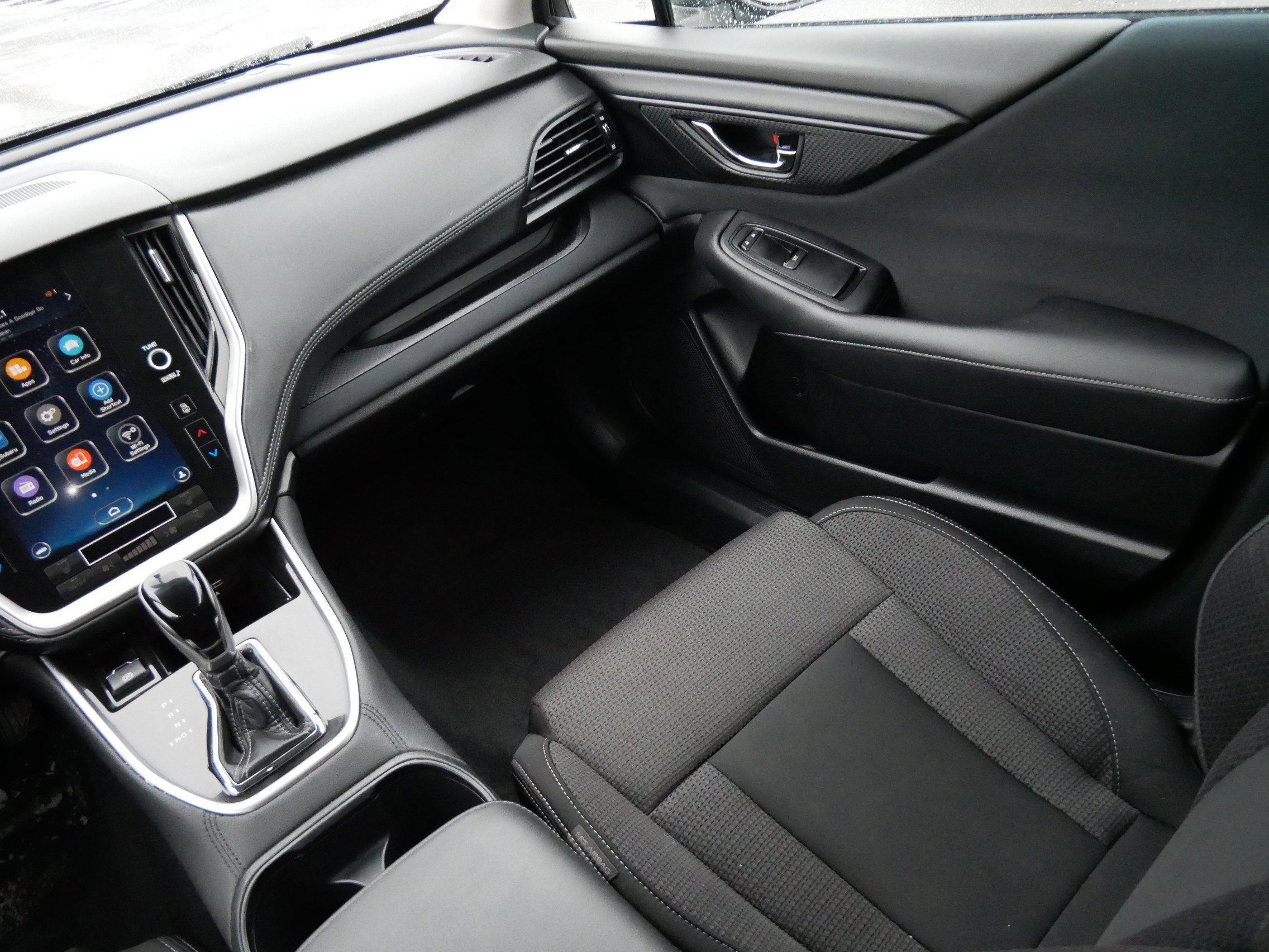 Used 2021 Subaru Outback Premium image 11