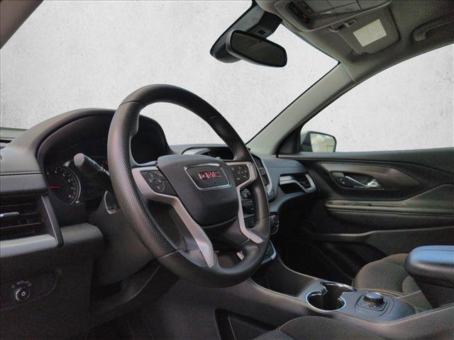 Used 2024 GMC Terrain SLE image 10