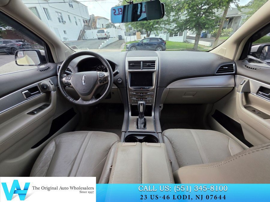 Used 2011 Lincoln MKX 2WD image 12