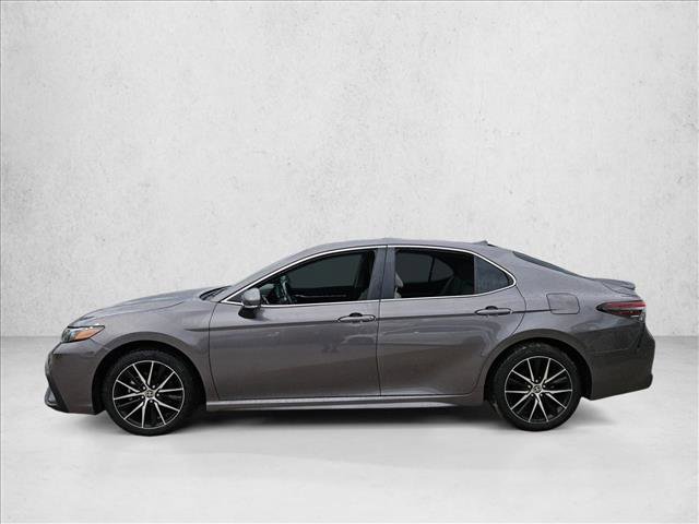 Used 2024 Toyota Camry SE FWD image 3