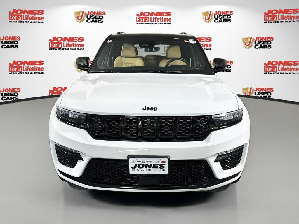 Used 2023 Jeep Grand Cherokee Summit AWD/4WD image 14