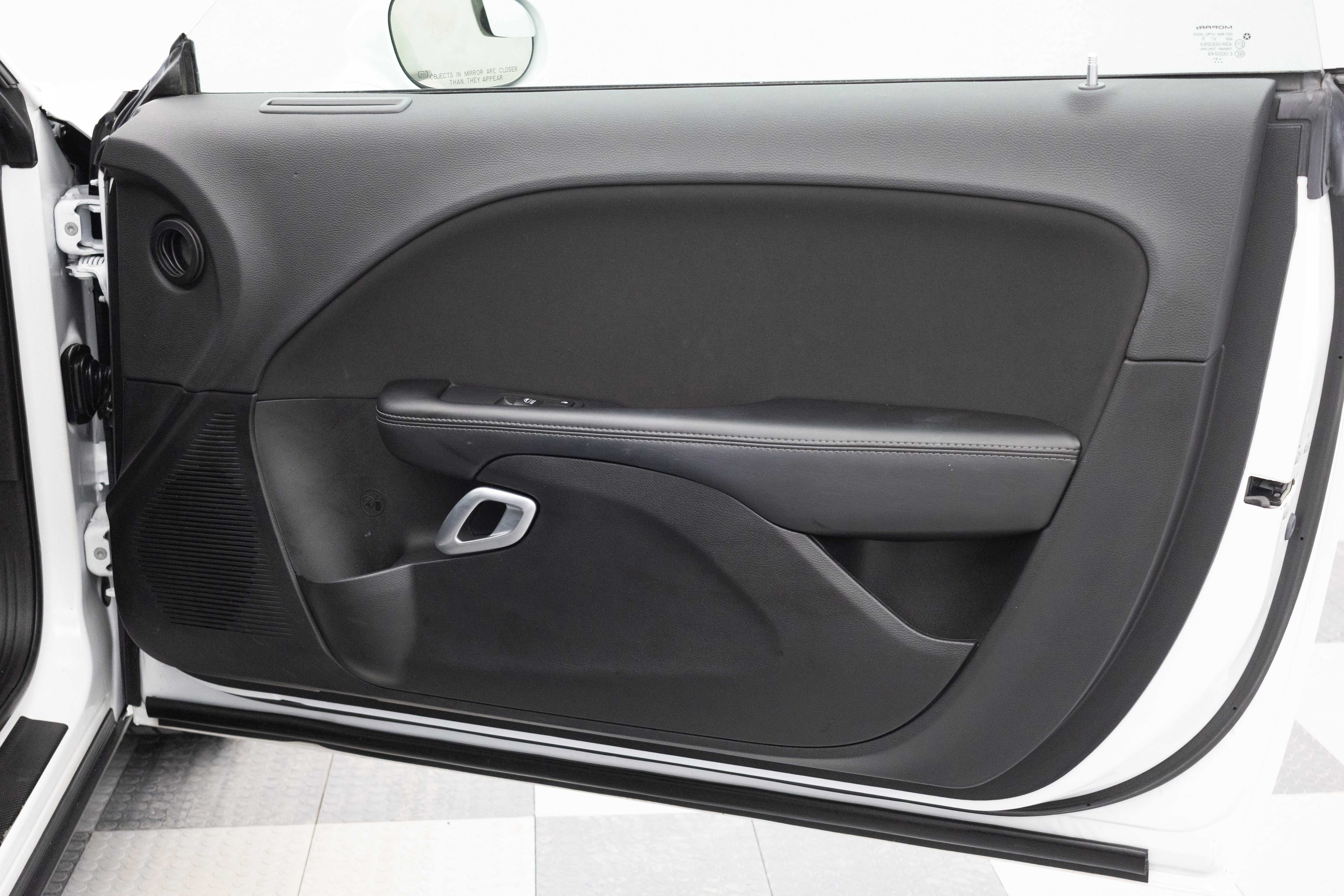 Used 2021 Dodge Challenger SXT w/ Blacktop Package image 27