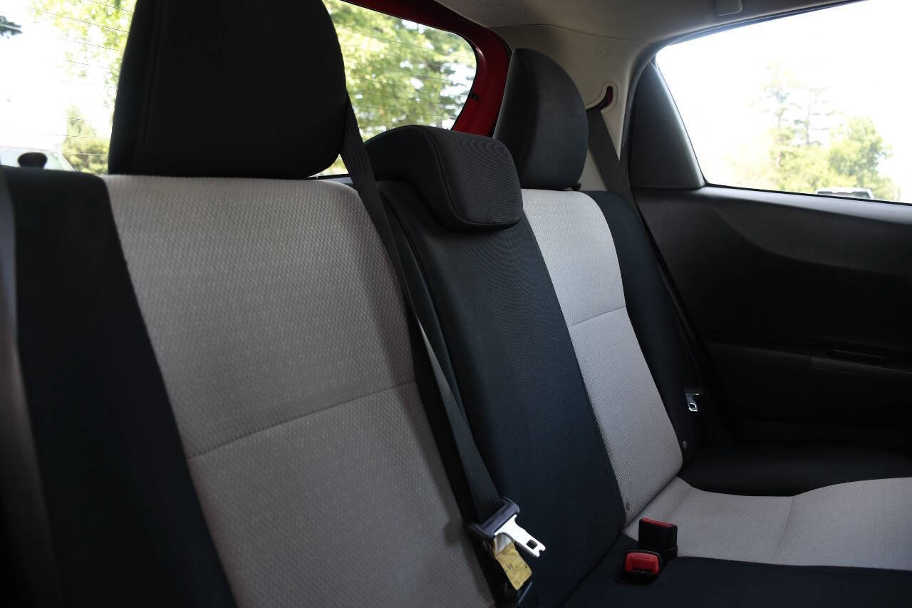 Used 2013 Toyota Yaris LE FWD image 20