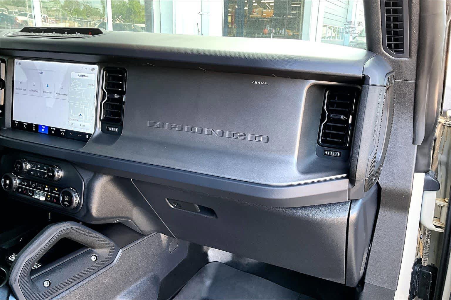 Used 2025 Ford Bronco Badlands image 19