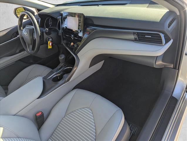 Used 2021 Toyota Camry SE image 20