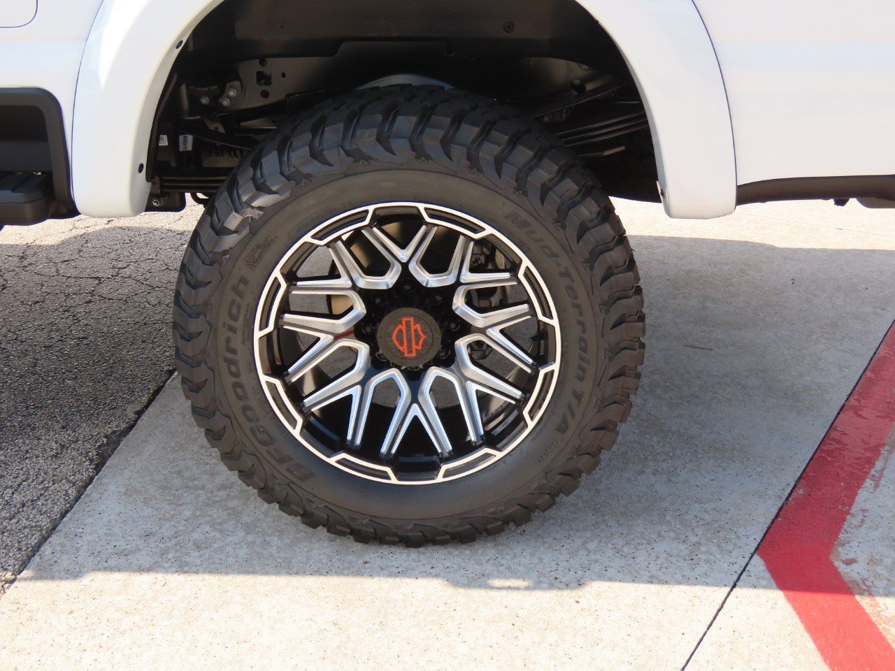 New 2026 Ford F250 Lariat w/ Black Appearance Package image 16