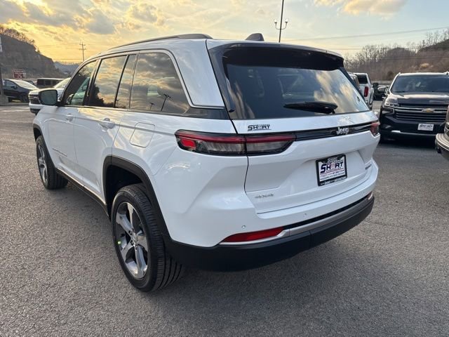 New 2026 Jeep Grand Cherokee Limited w/ Luxury Tech Group II AWD/4WD image 5