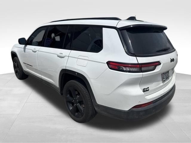 Used 2025 Jeep Grand Cherokee L Limited w/ Black Appearance Package AWD/4WD image 9