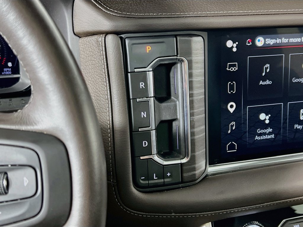 Used 2023 GMC Yukon Denali w/ Denali Reserve Package AWD/4WD image 17
