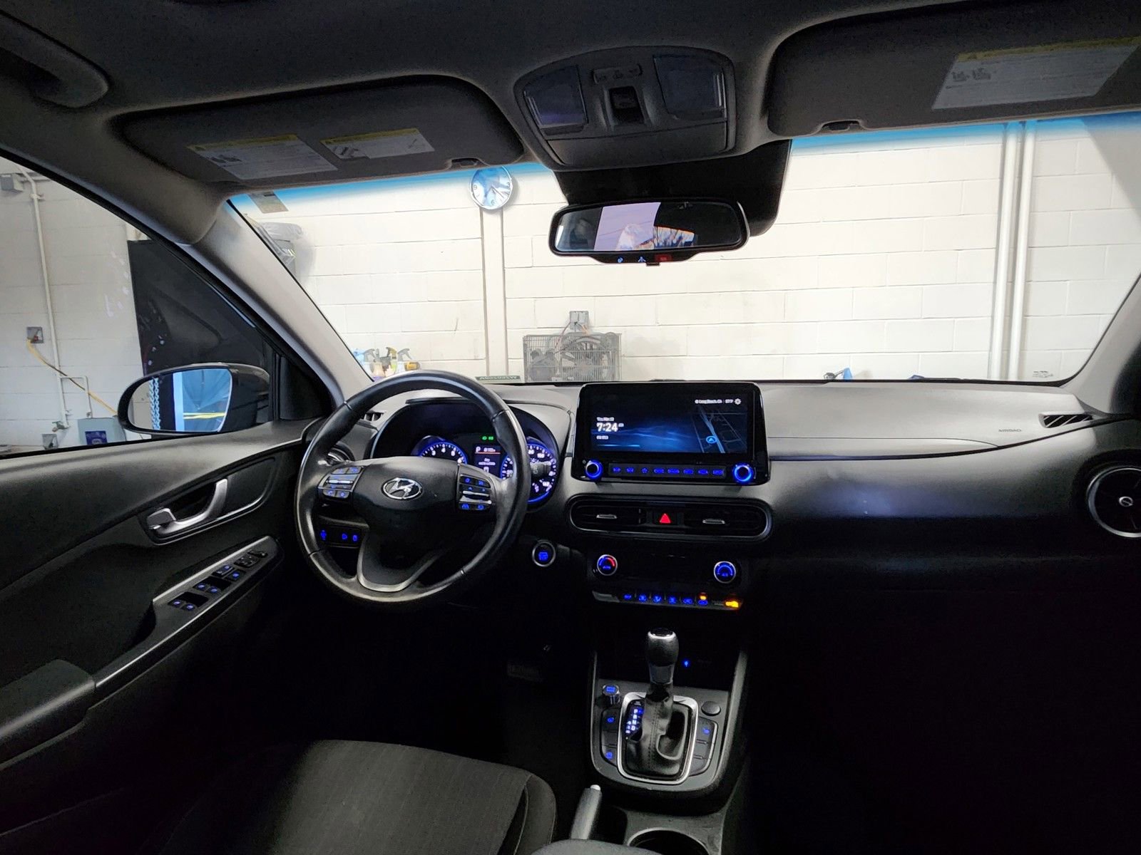 Used 2023 Hyundai Kona SEL w/ Convenience Package image 24