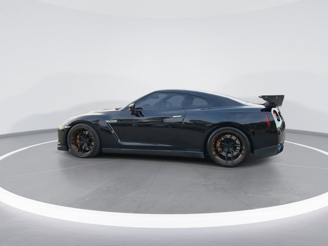 Used 2011 Nissan GT-R Premium image 5