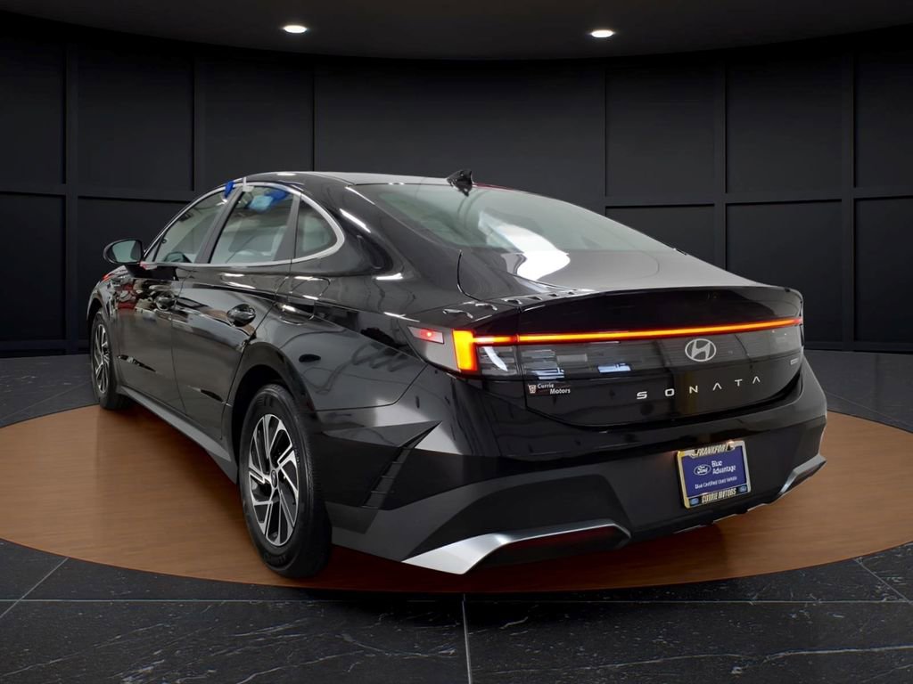 Used 2026 Hyundai Sonata Blue image 4