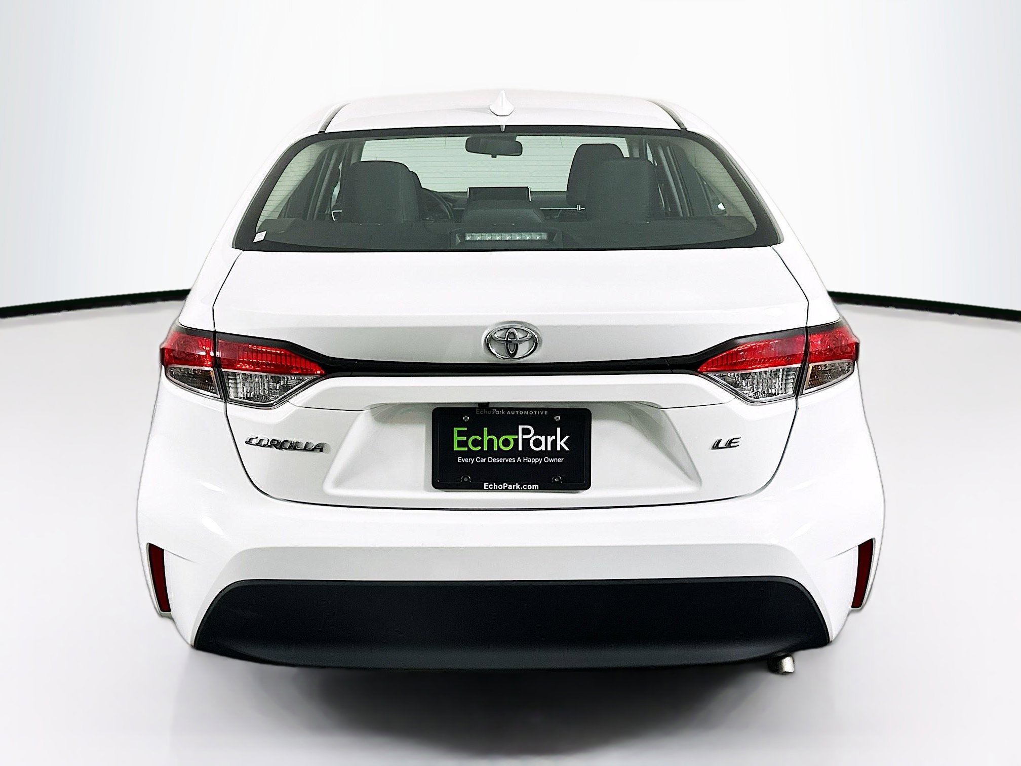 Used 2024 Toyota Corolla LE image 7