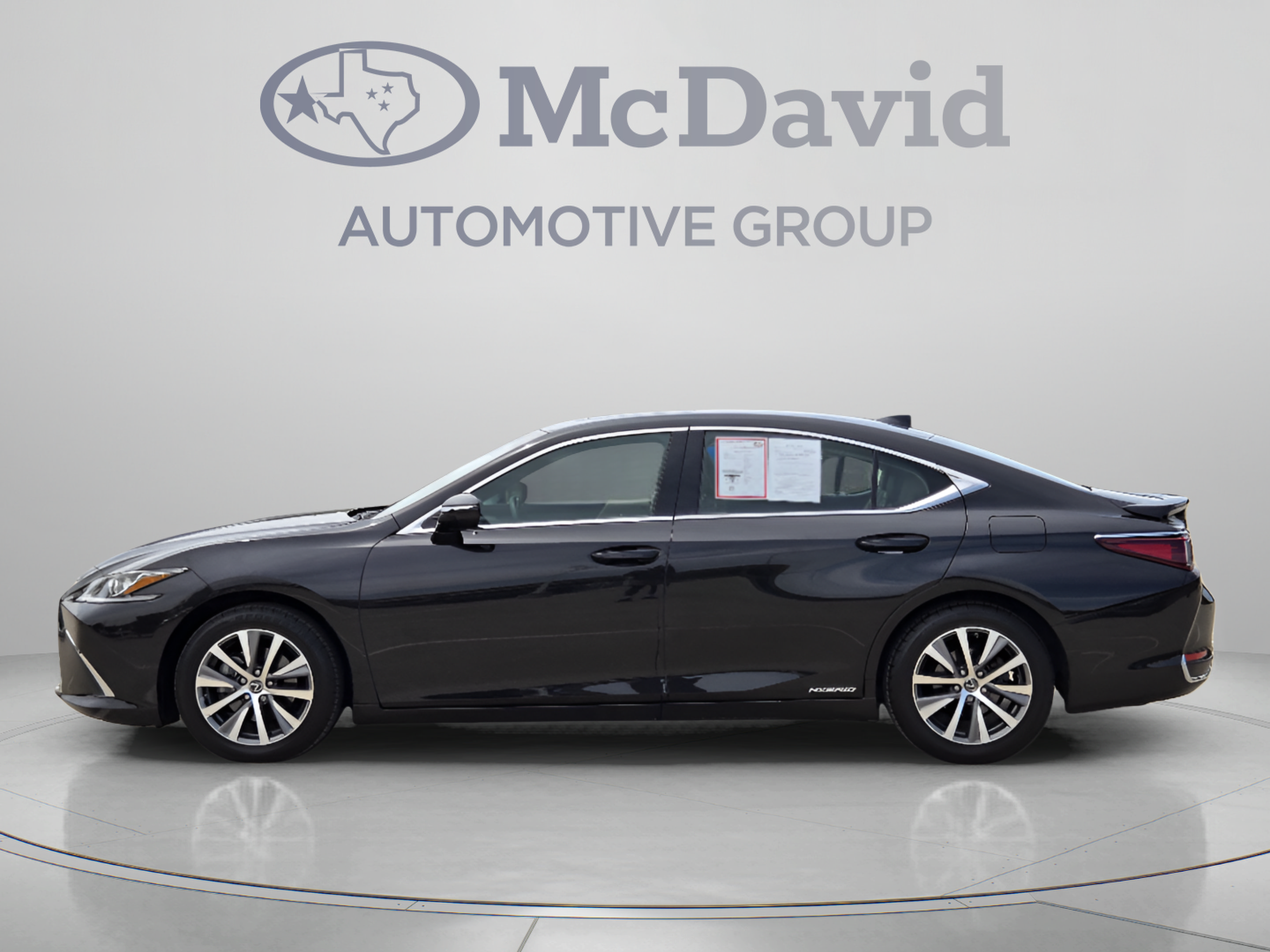 Used 2020 Lexus ES 300h w/ Premium Package FWD image 2