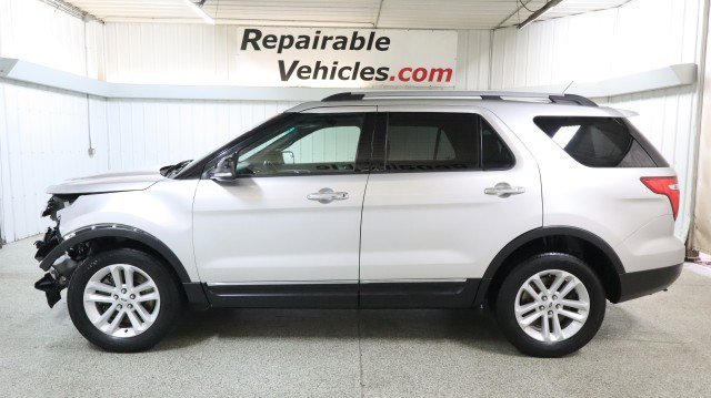 Used 2014 Ford Explorer XLT image 1