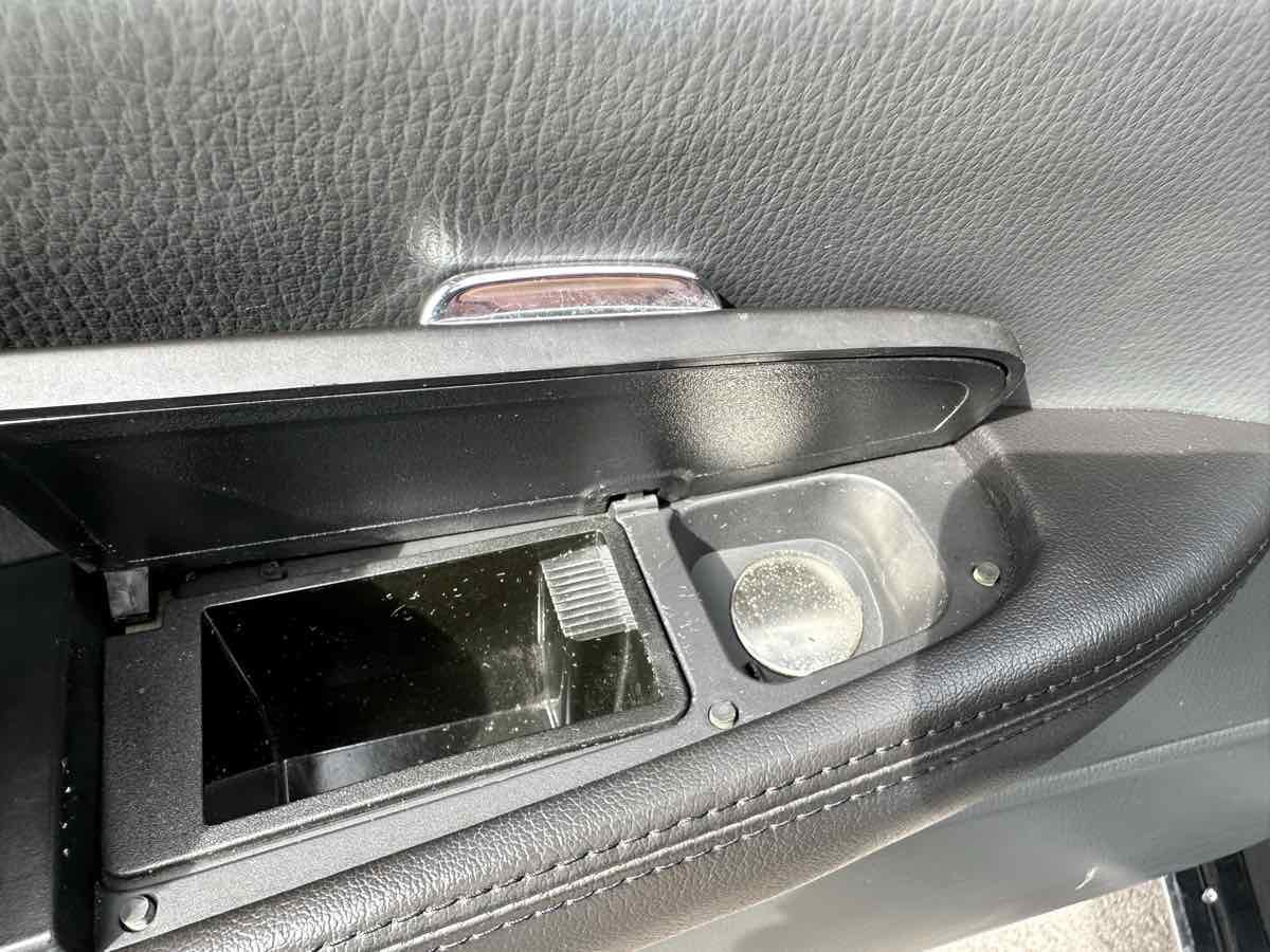 Used 2011 Cadillac DTS Limousine image 54