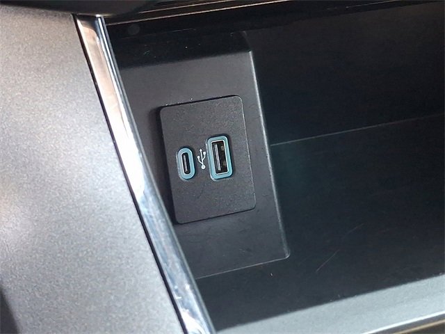 Used 2023 Ford F150 Lariat image 26