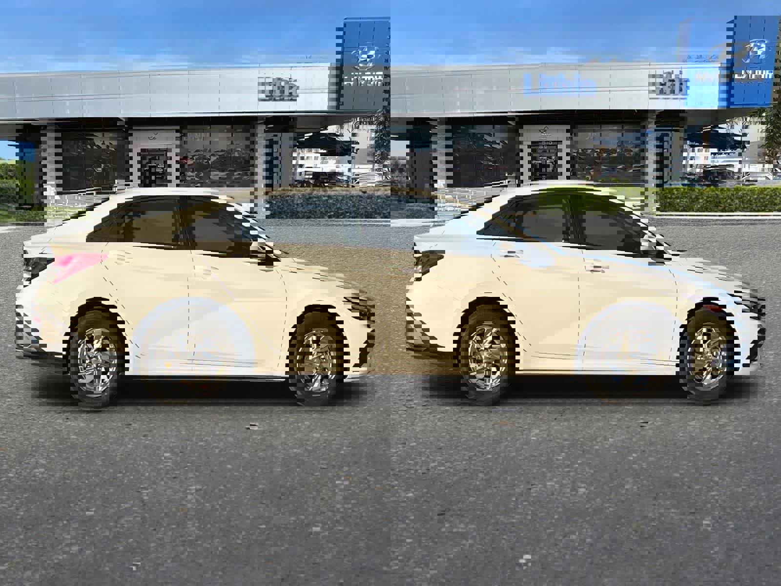 New 2026 Hyundai Elantra SE image 9