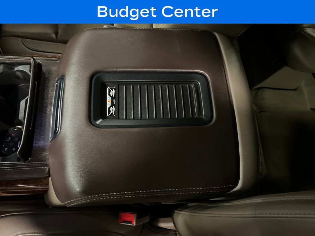 Used 2019 Chevrolet Suburban Premier AWD/4WD image 26