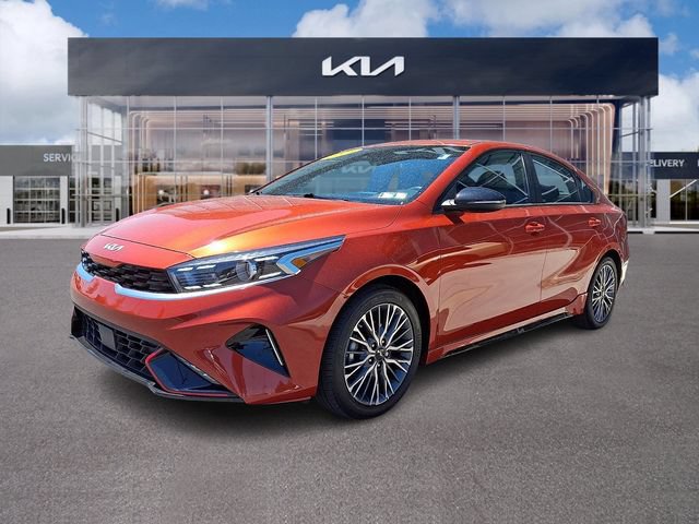 Used 2023 Kia Forte GT-Line w/ GT-Line Premium Package FWD image 3