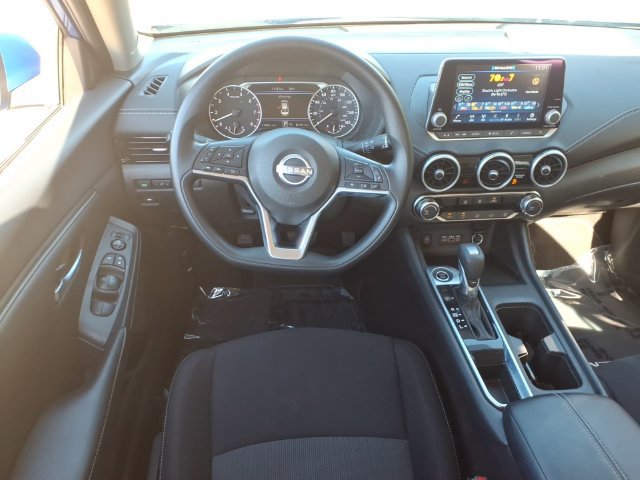 Used 2025 Nissan Sentra SV FWD image 10