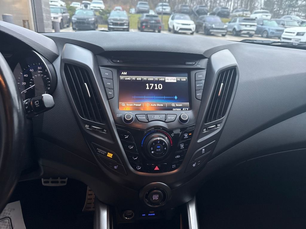 Used 2015 Hyundai Veloster Turbo image 17